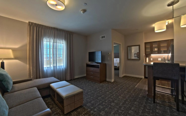 Staybridge Suites Houston - Humble Beltway 8 E by IHG