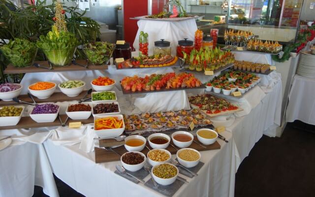 Isa Hotel
