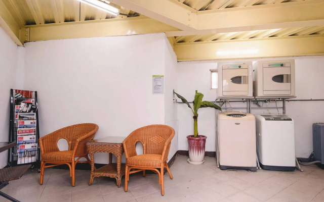 Cantaloupe Motel