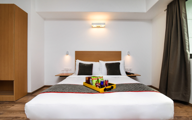 OYO Townhouse 036 C Scheme Ahinsa Circle