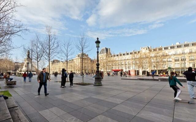 Contemporary And Comfortable 2 Bedroom Apartment In Paris