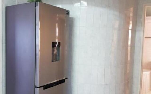 Beach frond apartment