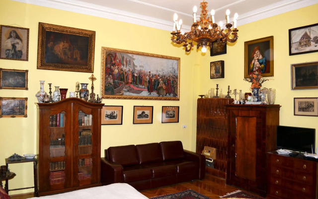 Central Boulevard Apartment
