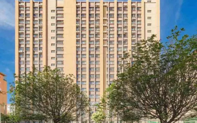 Super 8 Hotel Premier