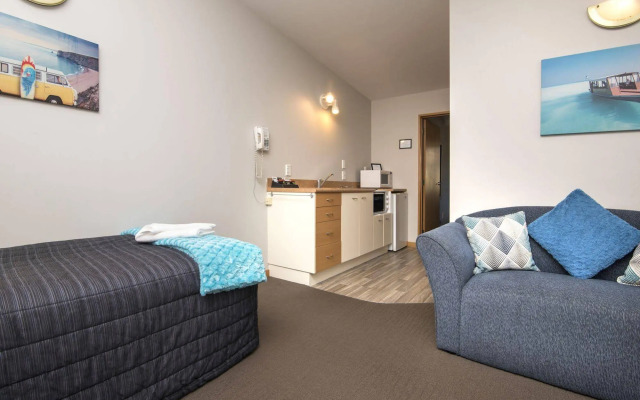 Bay Vista Waterfront Motel Picton