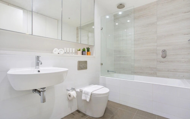 Elegance Luxury & Convenience 2BR Ap