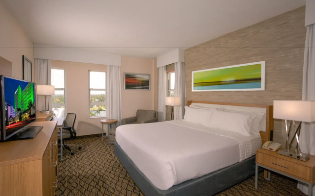 Holiday Inn Miami Beach - Oceanfront by IHG