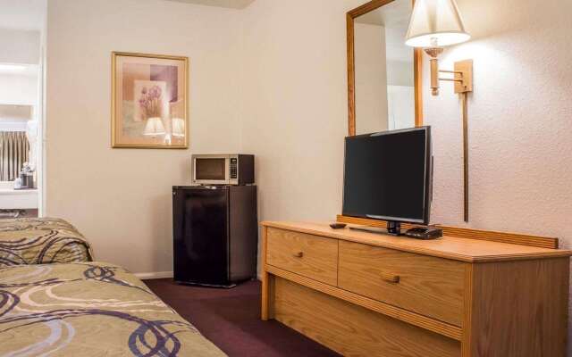 Rodeway Inn Silver Creek Inn