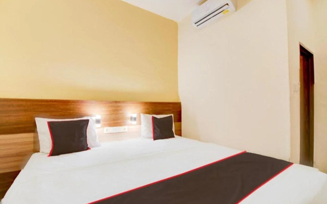 Capital O Pusat Kota Pekanbaru Near Mall Living World Formerly Radja Homestay