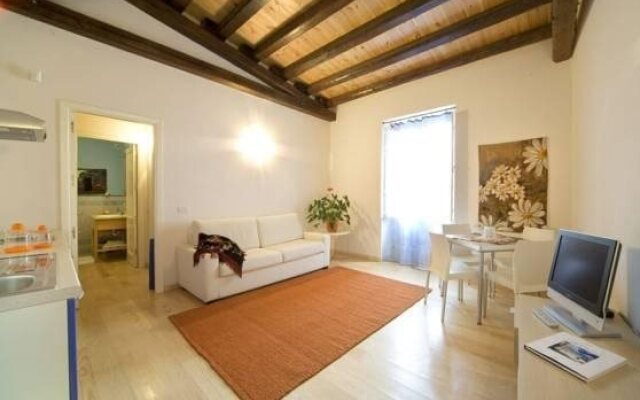 NotArt ApartHotel