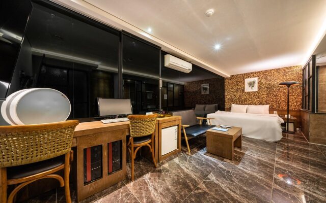 Hotel SOO