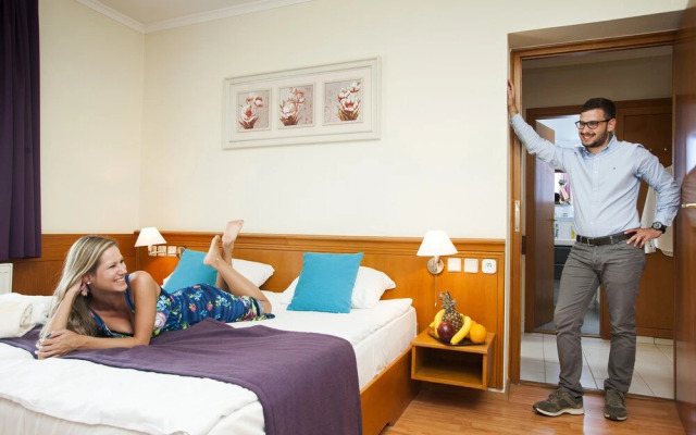 Holiday Club Apartman Hotel