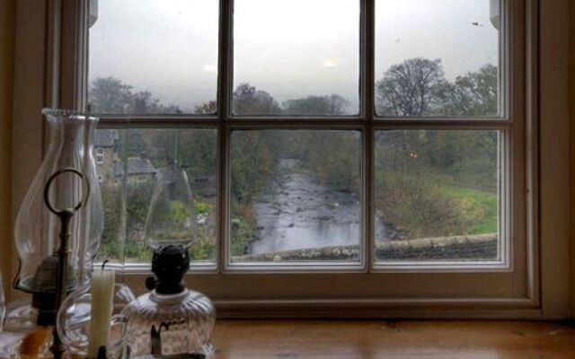 Riverside Bed & Breakfast