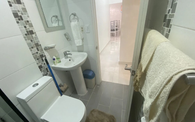 7DR Apt in Prime Location Near Monumental Area