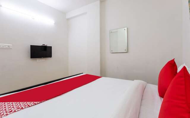 OYO 36109 Hotel