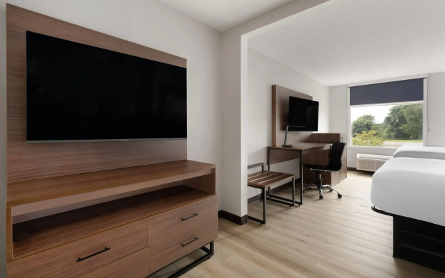 Wingate by Wyndham Dublin Near Claytor Lake State Park
