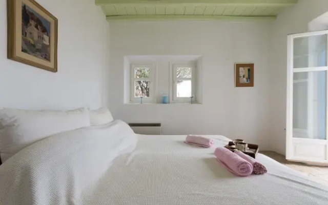 Villa Cycladic Breeze Tranquil & Private