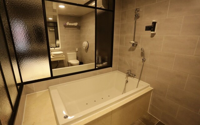 Hotel CoCo
