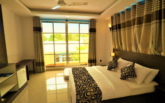 Beach Home Kelaa - photo 3