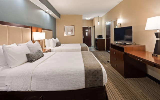 Best Western Plus Boardman Inn & Suites
