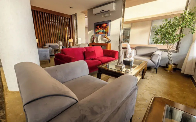 Golden Garden Hotel