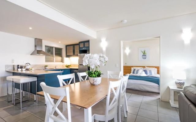 Coastal Charm On Airlie