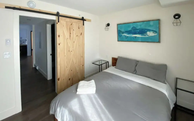 Calming 1bedroom Units With Balcony And City View