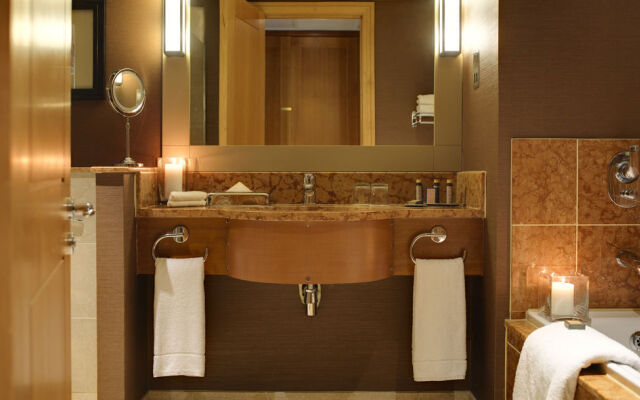 Druids Glen & Country Club