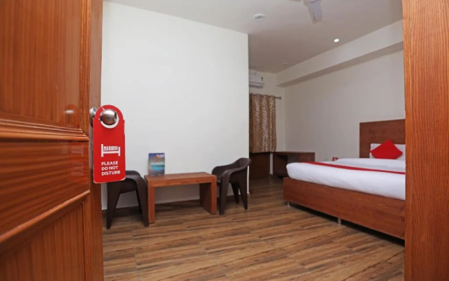 OYO 18347 Hotel Mountain Inn