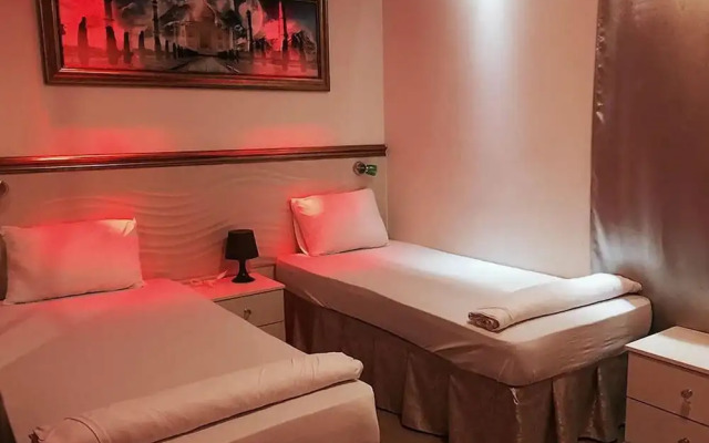 Aladdin Hotel