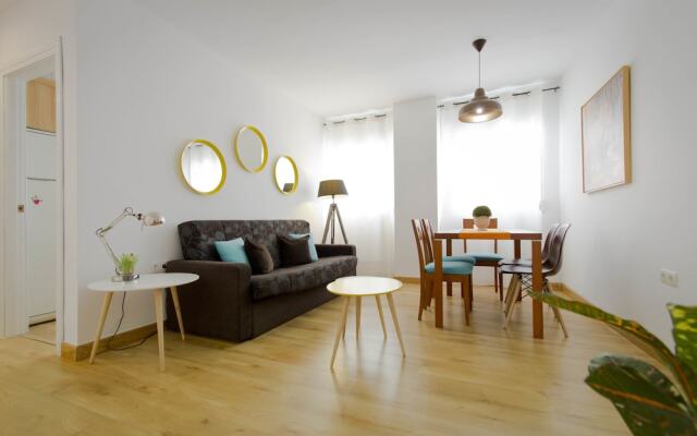 Holidays2Malaga Terrace Center Apartments