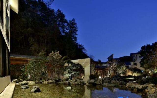 Taoshe Resort Hotel (Jingdezhen China Ceramics Museum Ancient Kiln Branch)