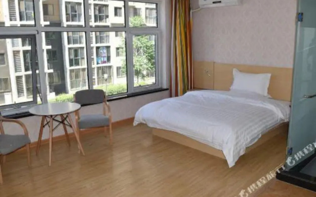 7Days Inn Chain Hotel (Beijing Yinghai Huangyi Road Nanhai Jiayuan)