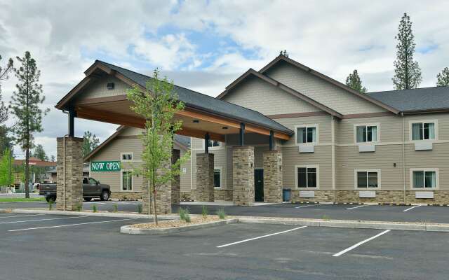GrandStay Hotel & Suites