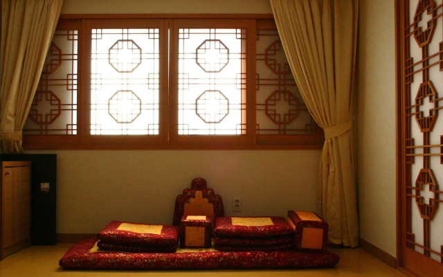 Juwangsan Spa Tourist Hotel