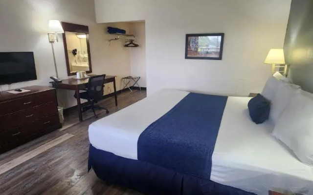 Econo Lodge Conference Center