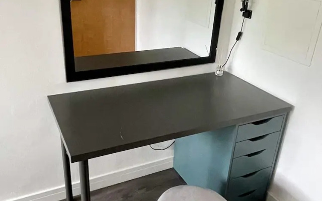 Manchester - 1 Bedroom - Sleeps 3 - Free Parking