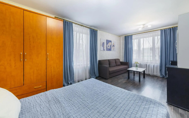 ApartLux on Zhigulevskaya