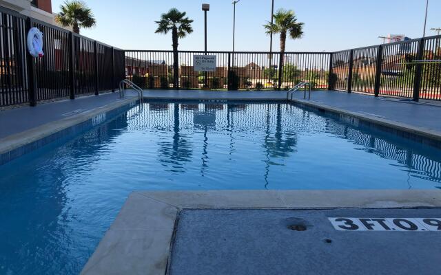 Holiday Inn Express : Hillsboro I-35 by IHG