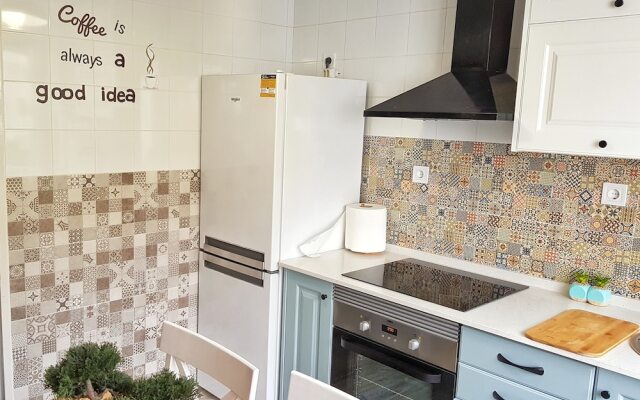 Caparica Cliff View by Host-Point