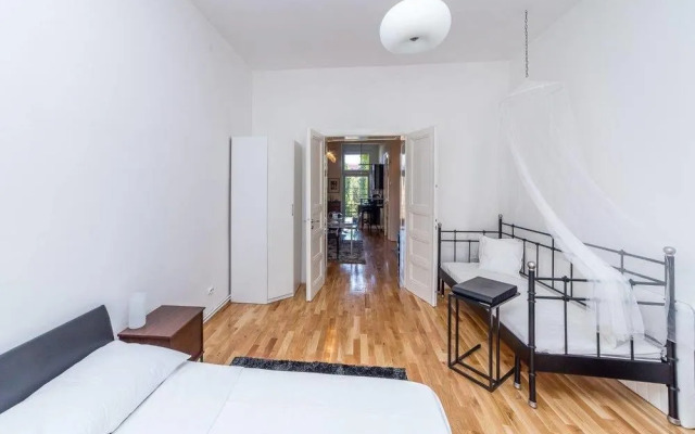 Apartment Metropolis 2