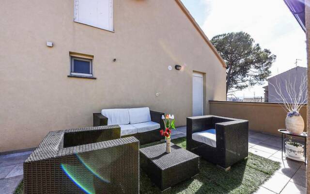 Amazing Home in Zadar with Hot Tub, Sauna & WiFi