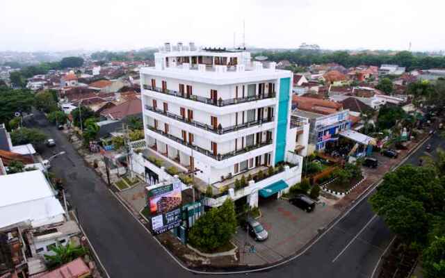 Ratu Homestay Malang