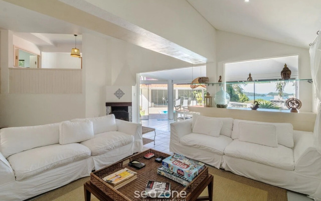 4BR House Pool & BBQ 500m From Beach Che0401