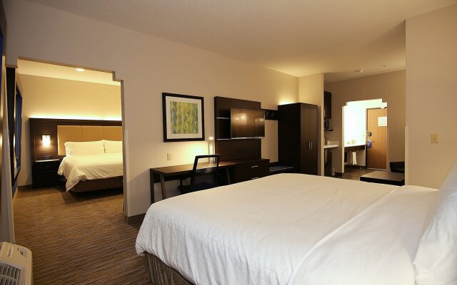 Holiday Inn Express & Suites Ashland, an IHG Hotel