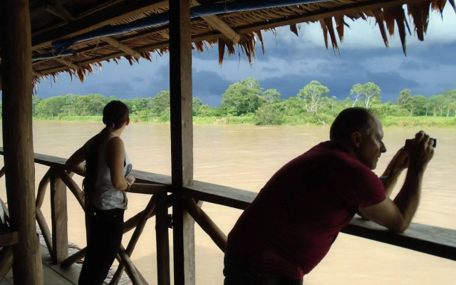 Kurupira Cabin Floating