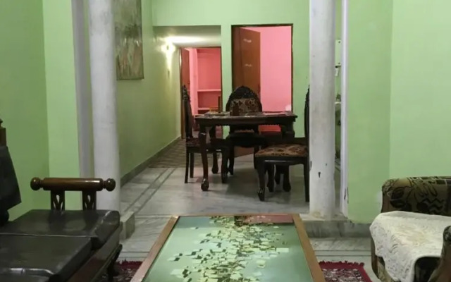 Goroomgo Nature Resort Agra