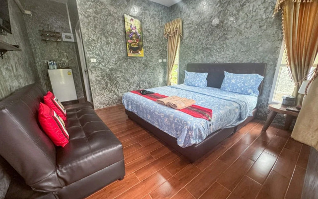 Toraneethai Homestay Amphawa