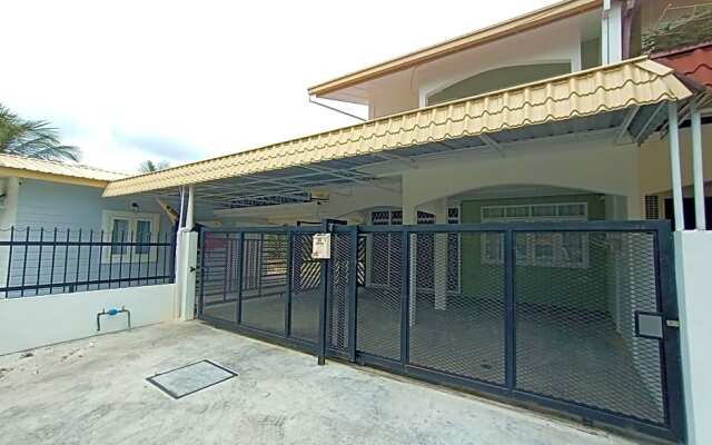 OYO Home 90189 Sibu Wedding Homestay2u