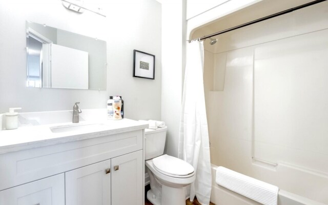 1BR Loft Near DT Cambridge - Trails and Parks